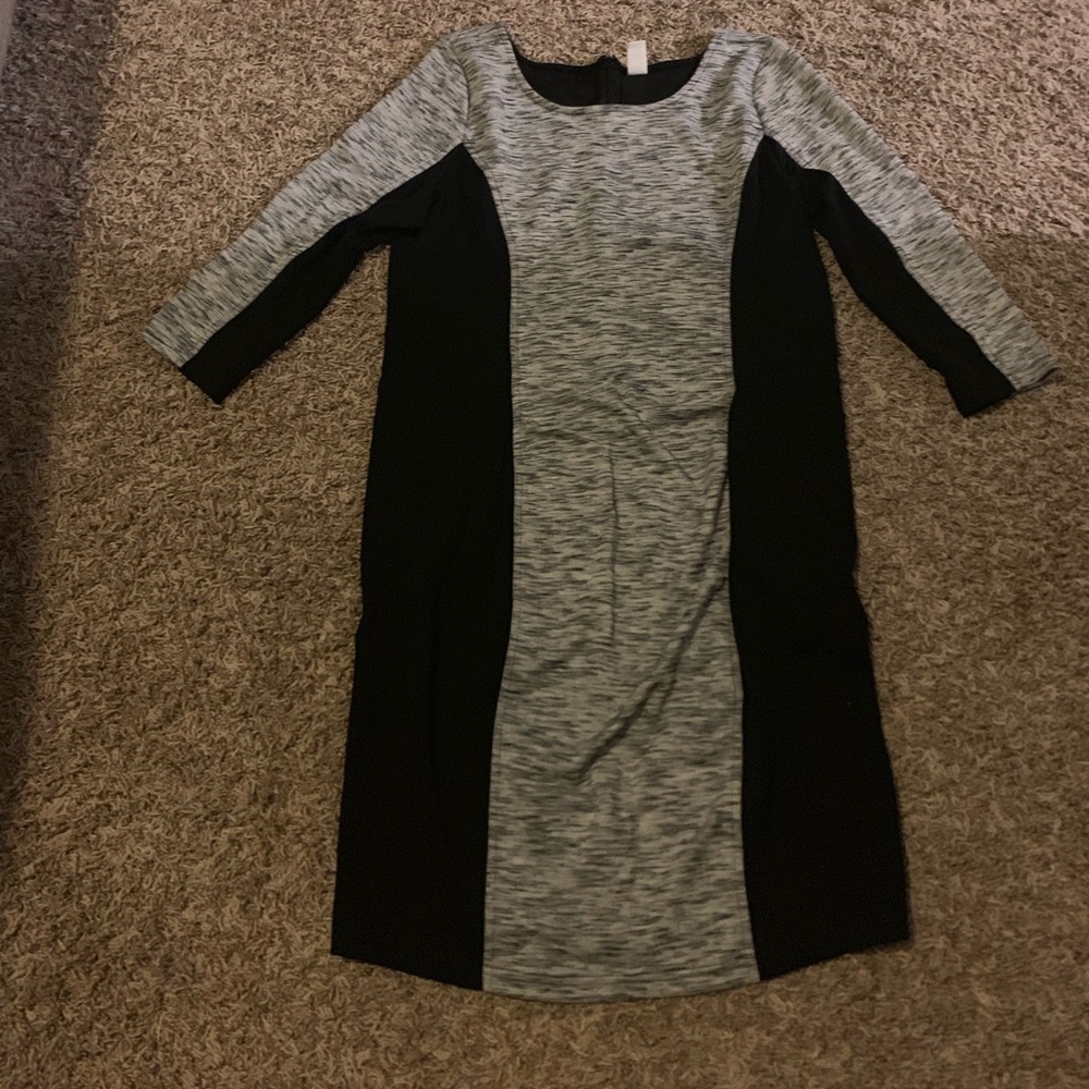 Old Navy side panel maternity dress